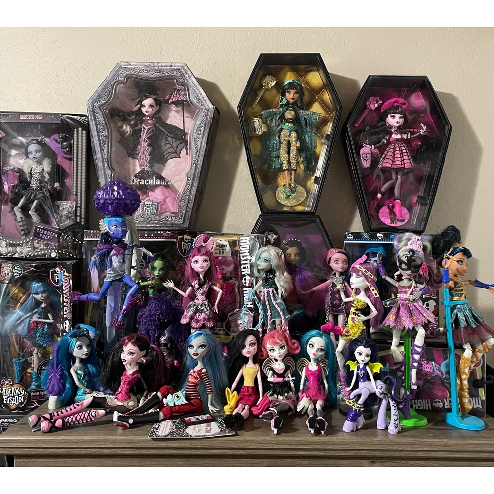 Meet your Poshers, Jenny and Patty